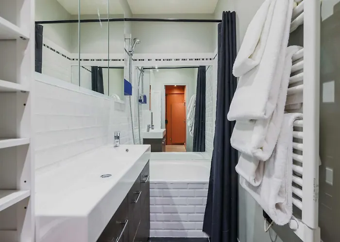 Charming - 2br-6p - Petit-montrouge *